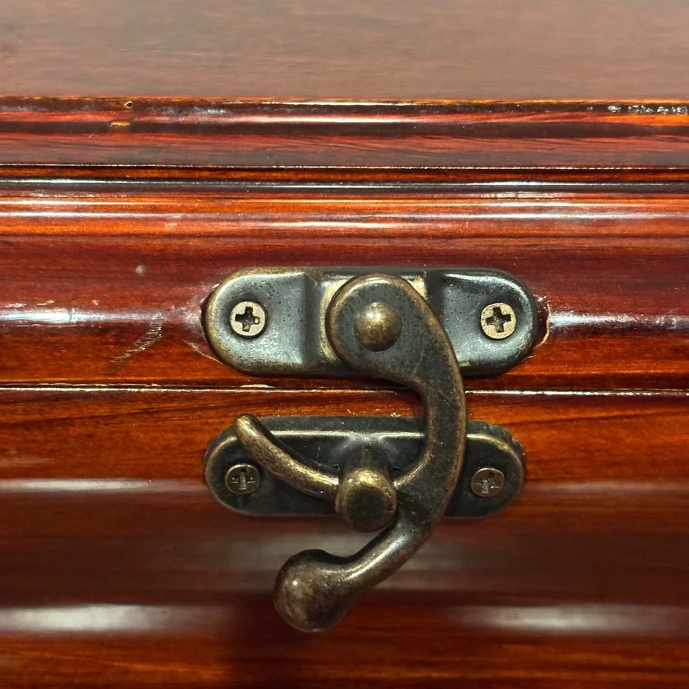 Vintage Wooden Keepsake Jewelry Box Cherry Finish Velvet Lined Brass Latch 11.5